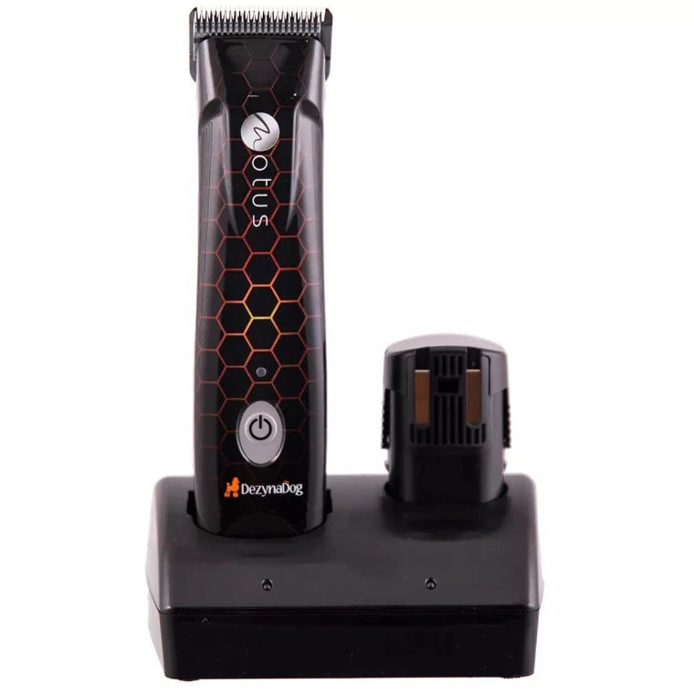 Dezynadog Cordless clipper in charging stand 
